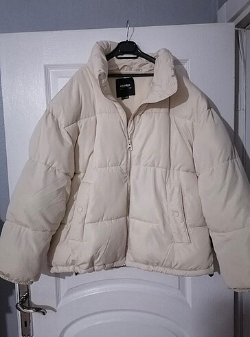 Pull and Bear Mont