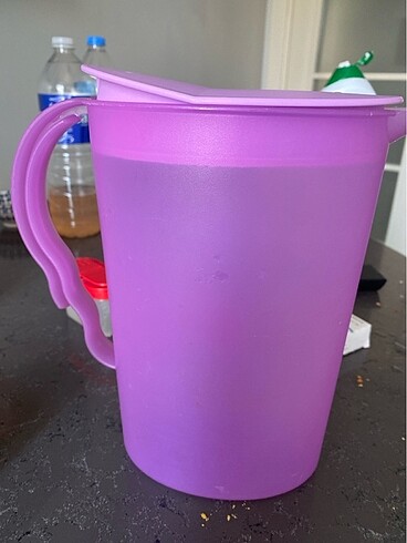 Tupperware sürahi