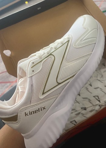 Kinetix 37