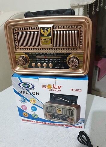 Güneş enerjili nostaljik radyo