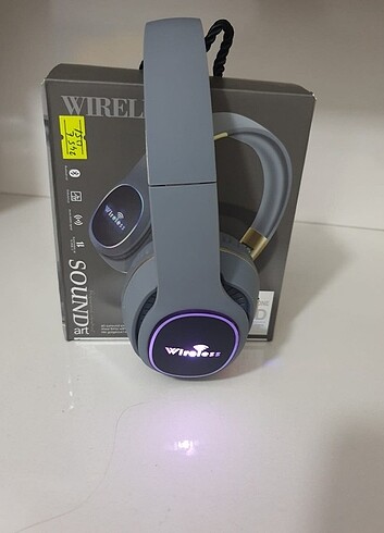 Bluetooth kulak üstü kulaklık