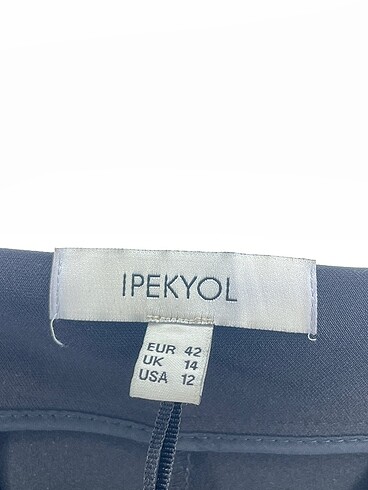 42 Beden siyah Renk ipekyol Kumaş Pantolon %70 İndirimli.