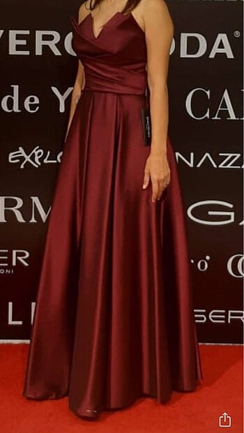 Bordo gece elbisesi