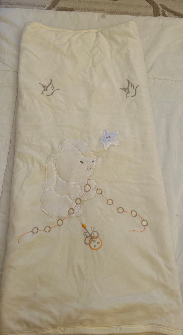 Nakışlı Beyaz Bebek Battaniyesi - Görsel 5