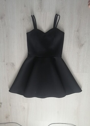 Siyah ip askı kloş elbise