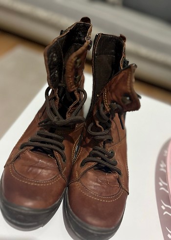 Kahverengi Deri Tokalı kadın botu - Görsel 3