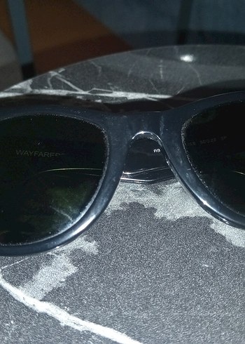Şeffaf Detaylı Siyah Wayfarer Gözlük