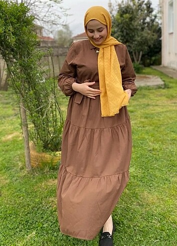 Kahverengi uzun günlük elbisemiz 