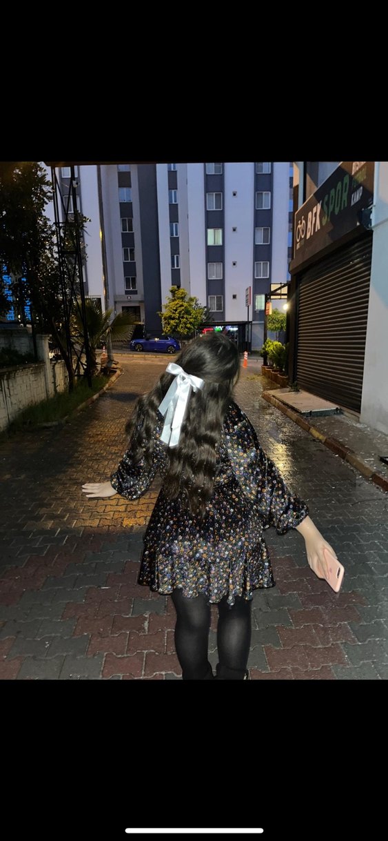 Siyah Simli V Yaka Midi Elbise - Görsel 4