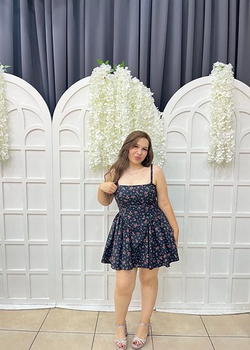 Çiçek Desenli siyah  Mini Elbise - Görsel 4