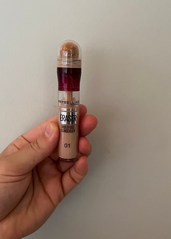 Beden Maybelline Instant Anti Age Eraser