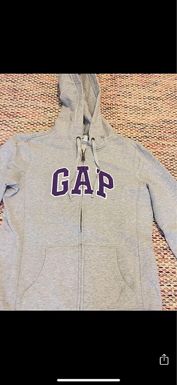 Gap Gap sweatshirt