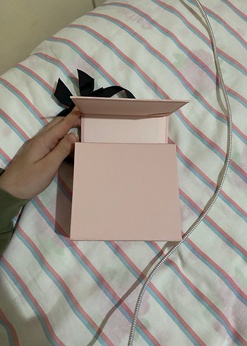 Pembe Pandora Kutusu Siyah Kurdeleli - Görsel 4