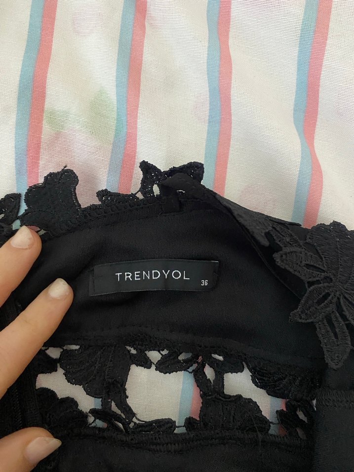 Dantel Detaylı Lacivert Uzun Elbise - Görsel 4