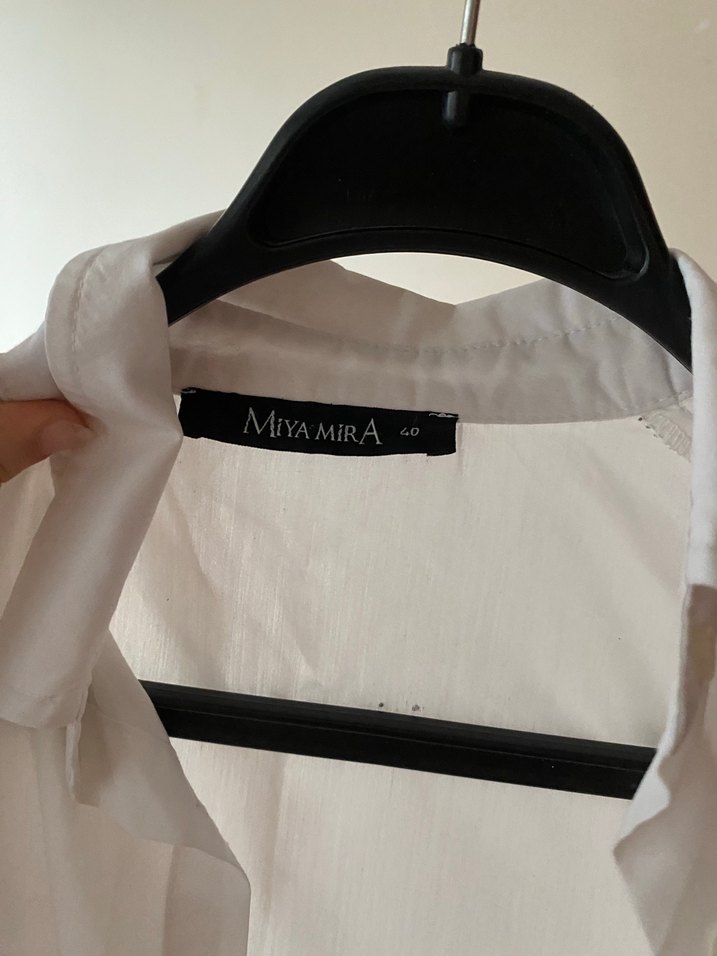 Düğmeli Beyaz Keten Kadın Gömlek - Görsel 2