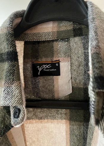 Düğmeli Uzun Kollu Ekose Yün Gömlek - Görsel 2