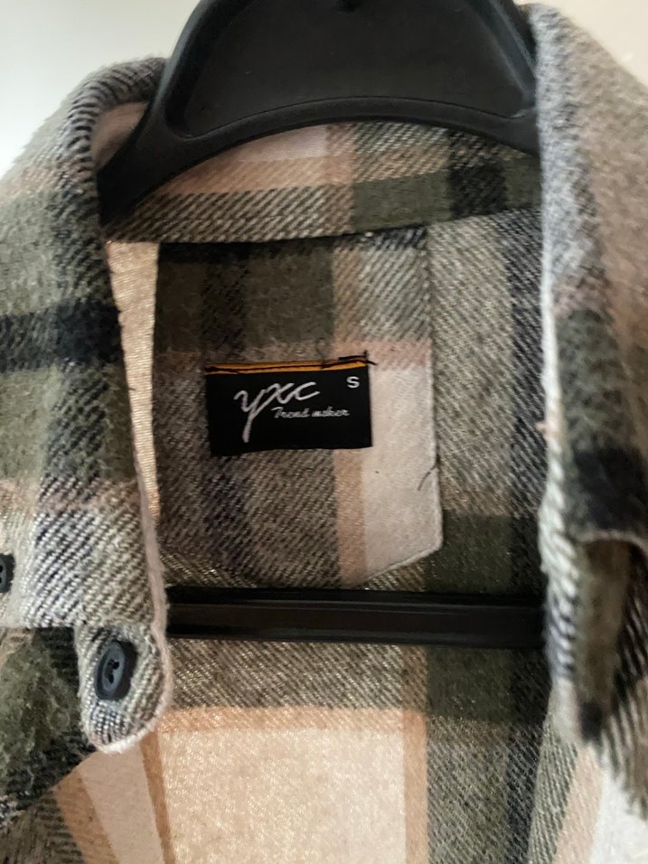 Düğmeli Uzun Kollu Ekose Yün Gömlek - Görsel 2