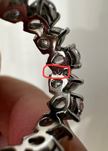 Beden beyaz Renk Swarovski Matrix Vittore Yüzük