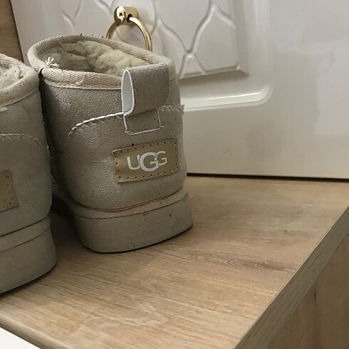 37 Beden UGG australia mini bot