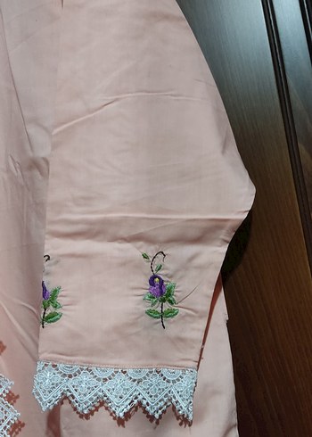 Nakışlı Uzun Pembe Kadın Sabahlık - Görsel 3