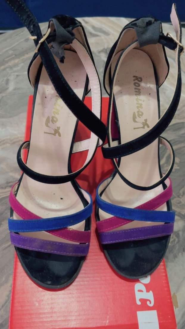 Siyah Fırfırlı Stiletto Topuklu Kadın Ayakkabı - Görsel 2