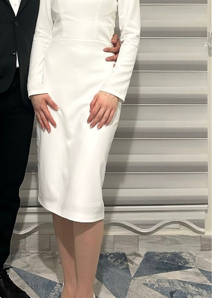 Özel dikim beyaz vatkalı elbise - Görsel 2