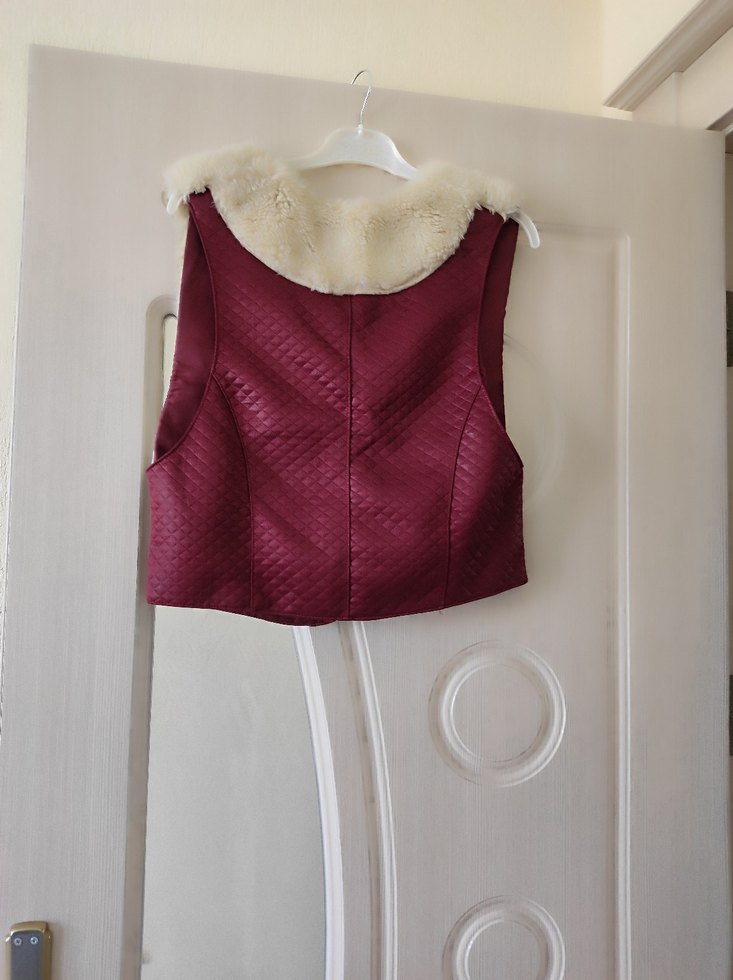 Kadın Bordo Kürklü Kolsuz Yelek - Görsel 2