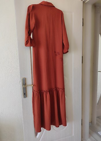 Düğmeli Uzun Kahverengi Keten Elbise - Görsel 2