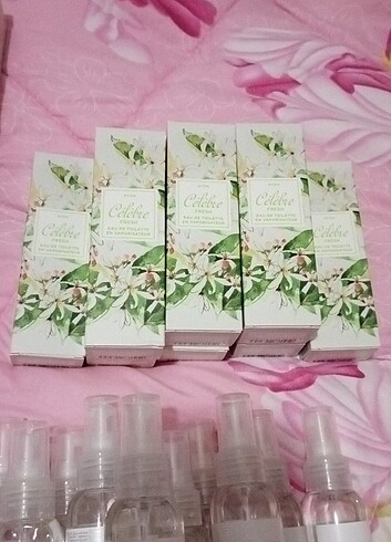 Avon celebre fresh