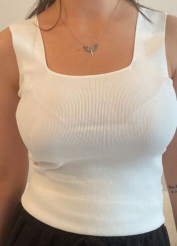 Tam boy crop