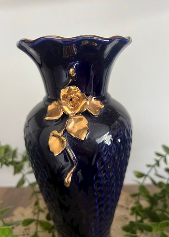 Koyu Mavi Altın Detaylı Vazo - Görsel 3