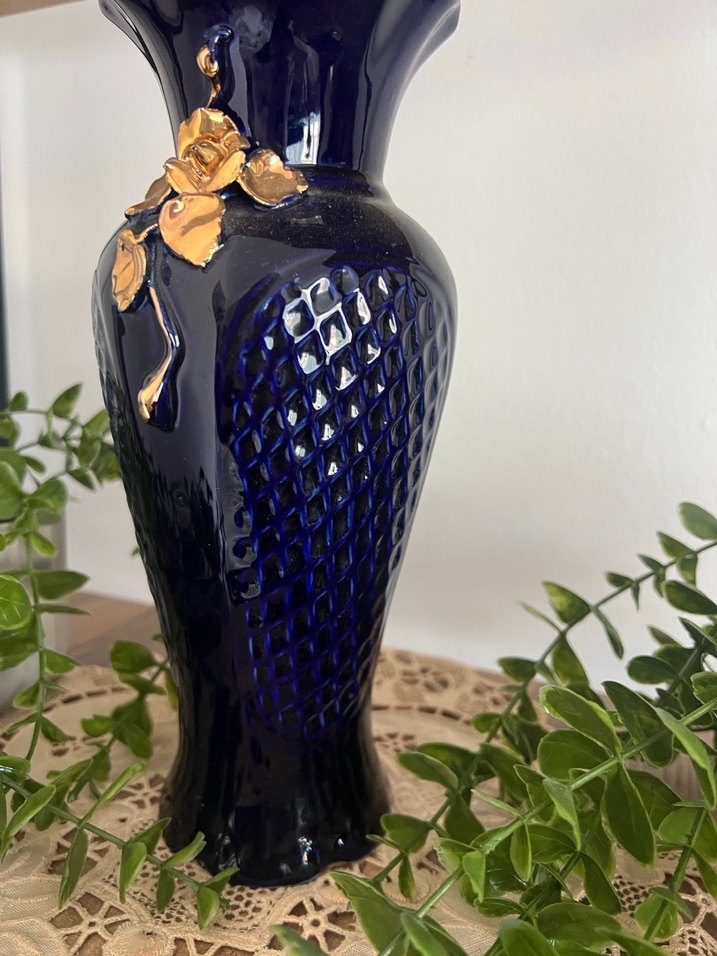 Koyu Mavi Altın Detaylı Vazo - Görsel 4