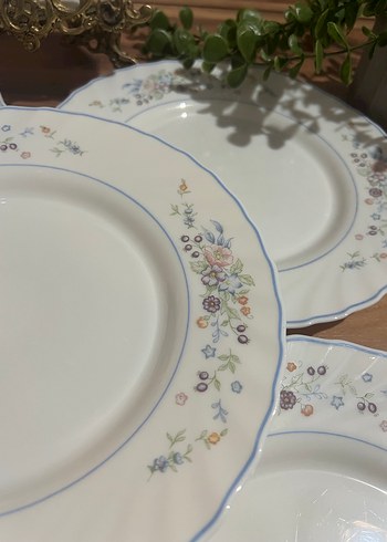 Pastel Çiçek Desenli Beyaz Tabak - Görsel 7