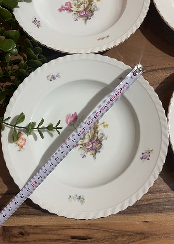 Pastel Çiçek Desenli Beyaz Tabak Seti - Görsel 9