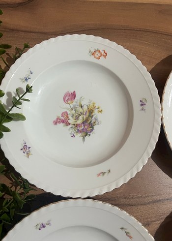 Pastel Çiçek Desenli Beyaz Tabak Seti - Görsel 3