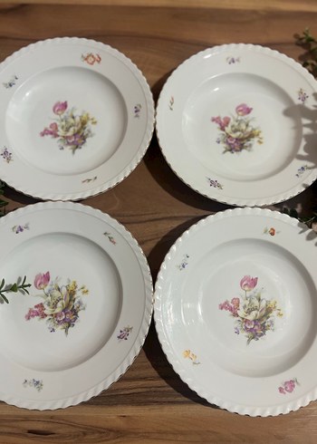 Pastel Çiçek Desenli Beyaz Tabak Seti - Görsel 4