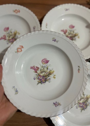 Pastel Çiçek Desenli Beyaz Tabak Seti - Görsel 2