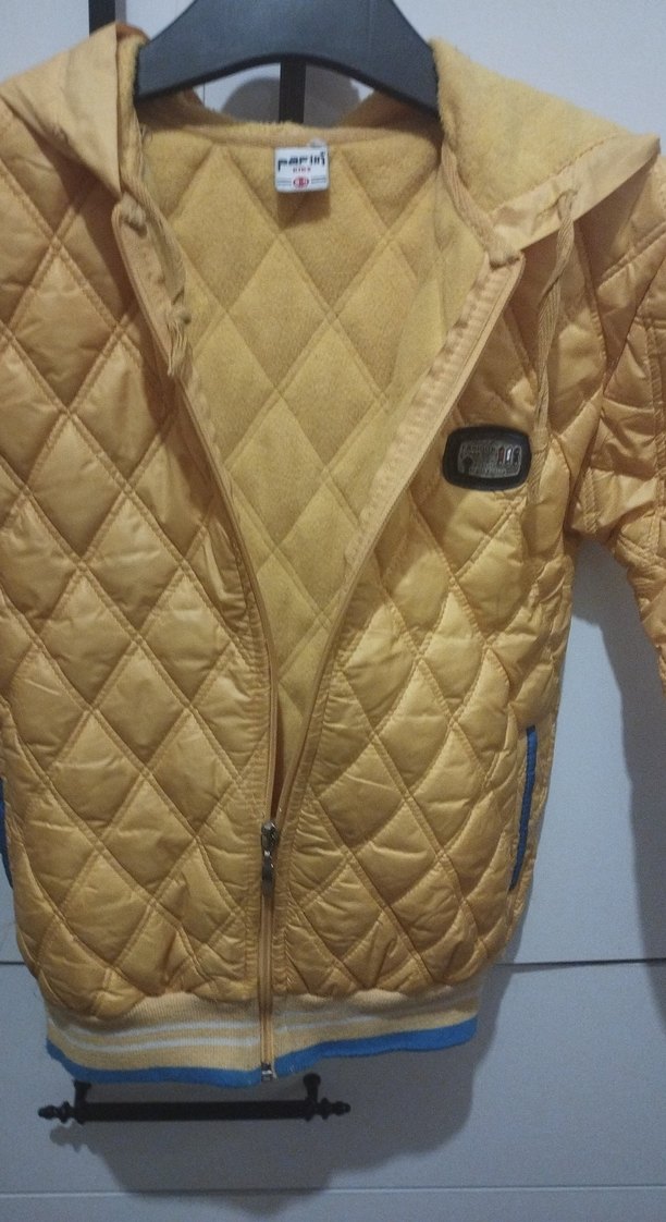 Sarı Kapüşonlu Erkek Çocuk Mont - Görsel 2