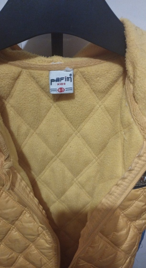 Sarı Kapüşonlu Erkek Çocuk Mont - Görsel 4