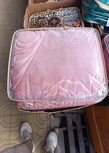 Çift kişilik çok renkli baskılı yumuşak battaniye - Görsel 13