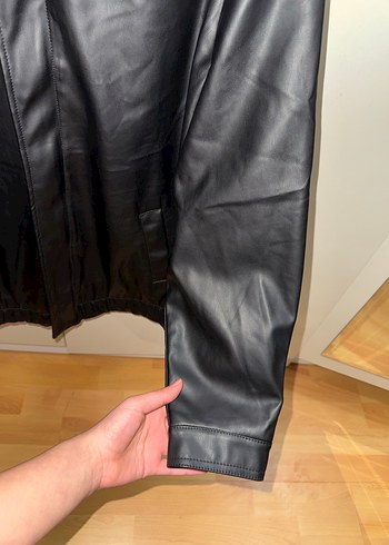 Düğmeli Siyah Deri Kadın Ceket - Görsel 4