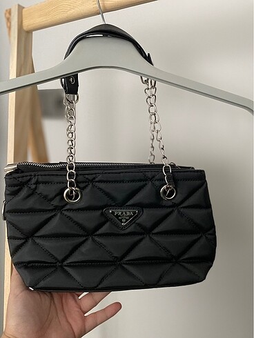 Prada çanta