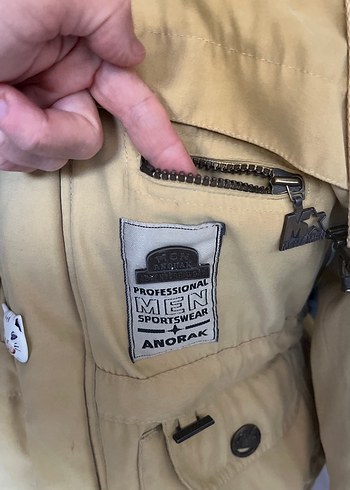 Kürklü Kapüşonlu Erkek Çocuk Bej Mont - Görsel 3