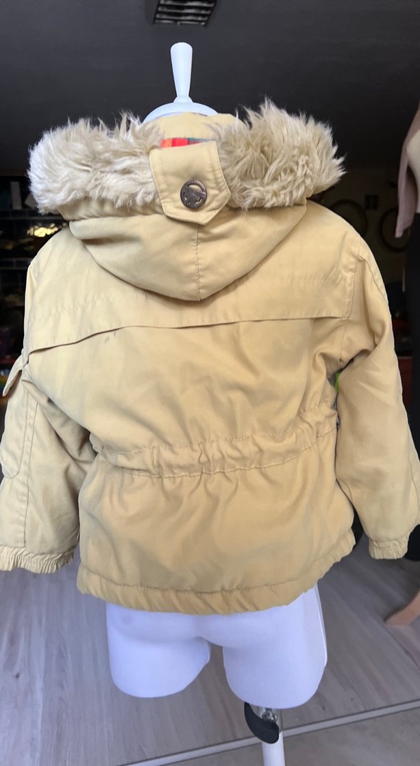 Kürklü Kapüşonlu Erkek Çocuk Bej Mont - Görsel 5