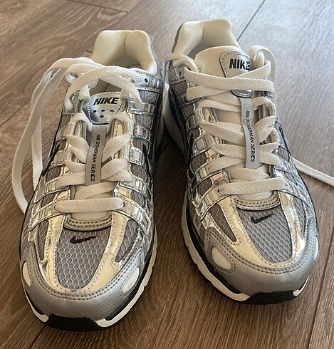 Nike p-6000
