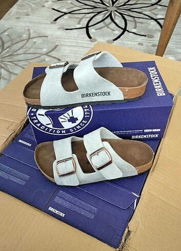 Birkenstock Yeni kutulu gönderim 