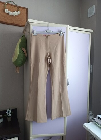 Krem Kumaş Pantolon