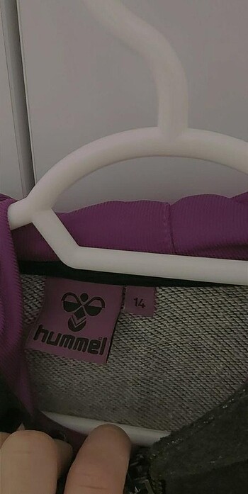13-14 Yaş Beden hummel fermuarlı sweatshirt