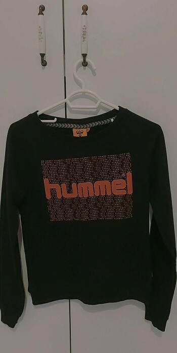 hummel sweatshirt