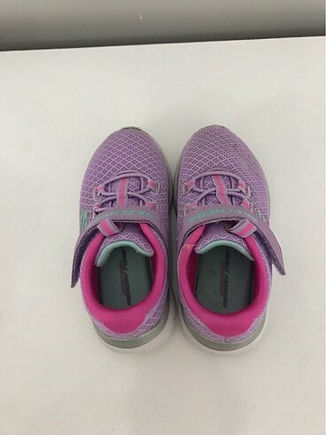 24 Beden Çocuk ayakkabı (skechers marka 24 numara)
